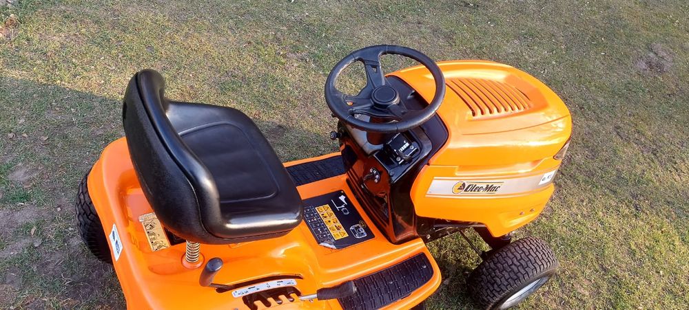 Traktorek kosiarka oleo-mac 6biegòw silnik brigssa 13.5hp bdb stan