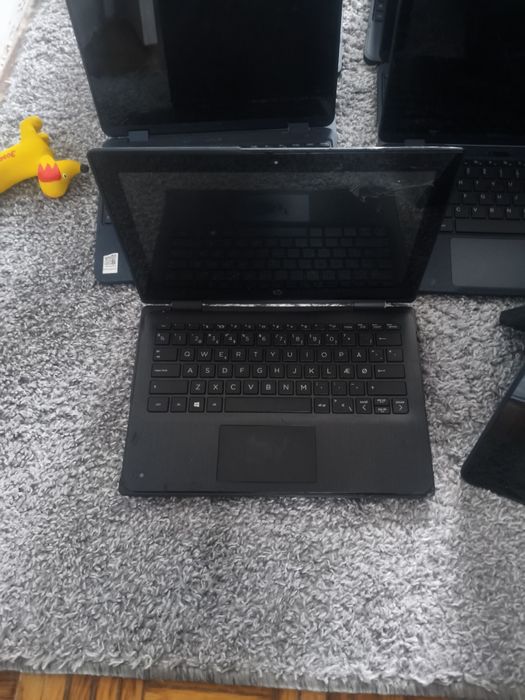 Laptopy 2w1 sprawne płyty i baterie 8gb ram Lenovo 500w Gen3 i inne