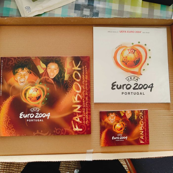 Selos coleção + FanBook Uefa Euro 2004 Portugal Memorabilia coleção