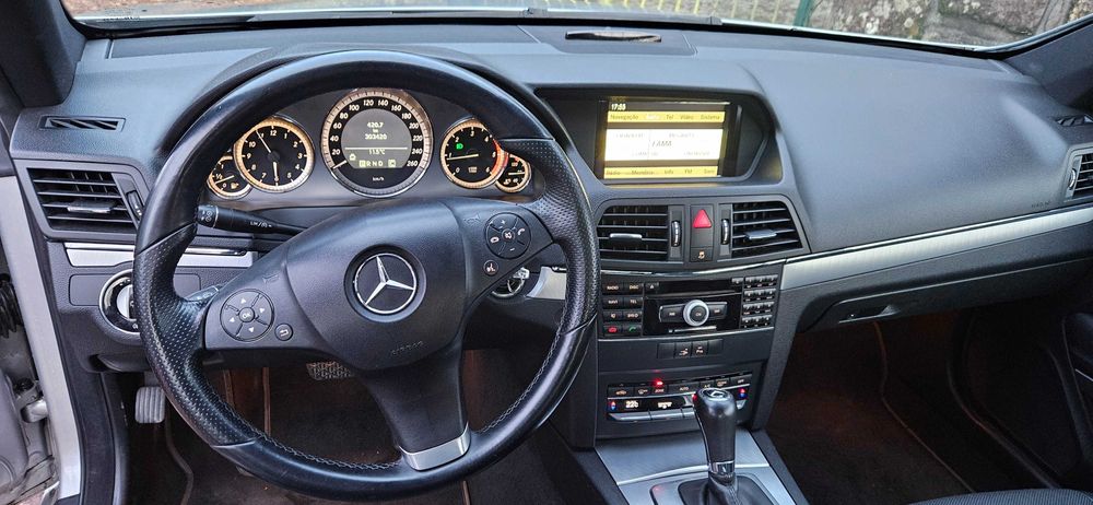 Mercedes-Benz E250 Coupe