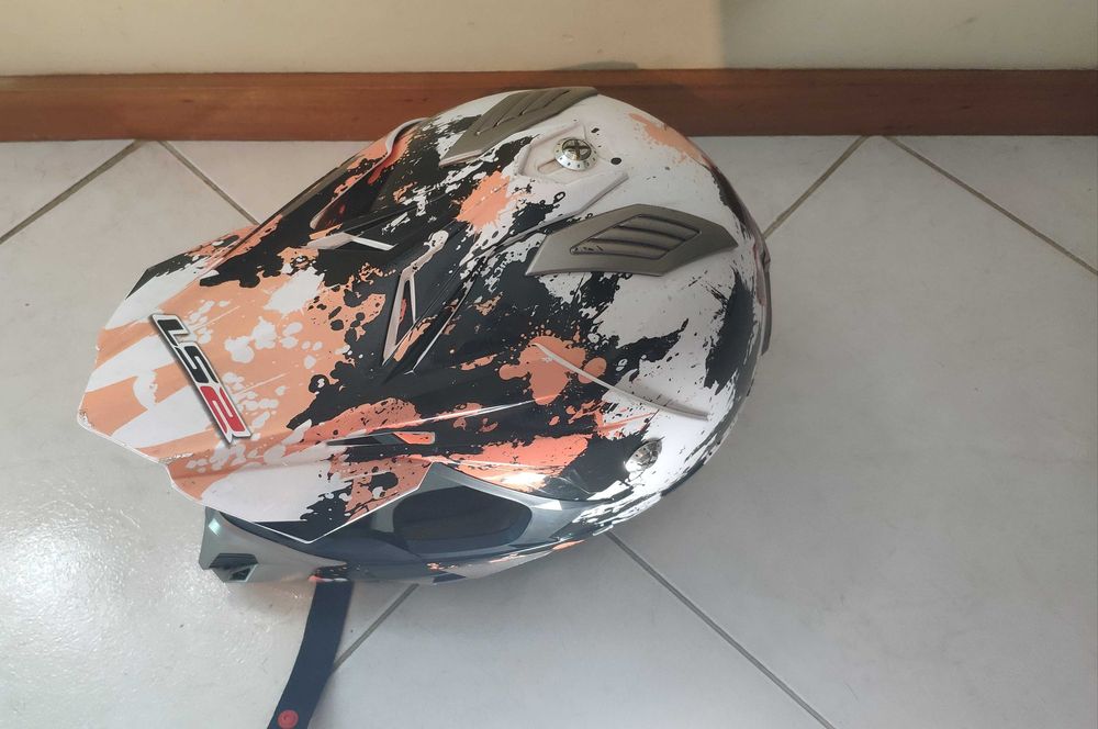 Capacete moto usado