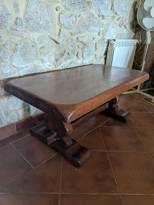 Mesa de sala de estar ou salão Castanho maciça