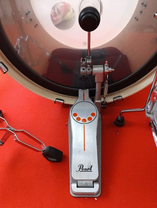 Pearl Export 22'' White Sparkle + 6 pratos + acessórios