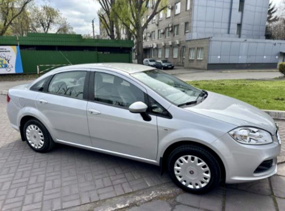 Пробег 9 тыс, состояние новай машины.