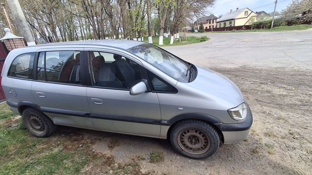 Продається опель 2005