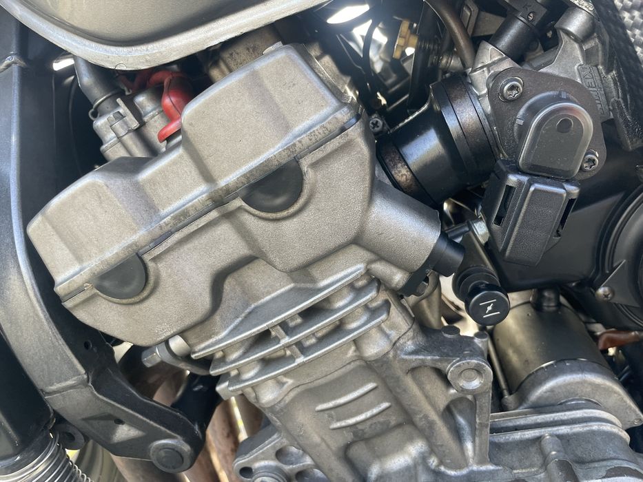 Honda Hornet 900 com varios extras