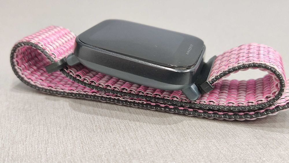 Смарт-часы Xiaomi Amazfit Bip U A2017 (проблема с батареей)