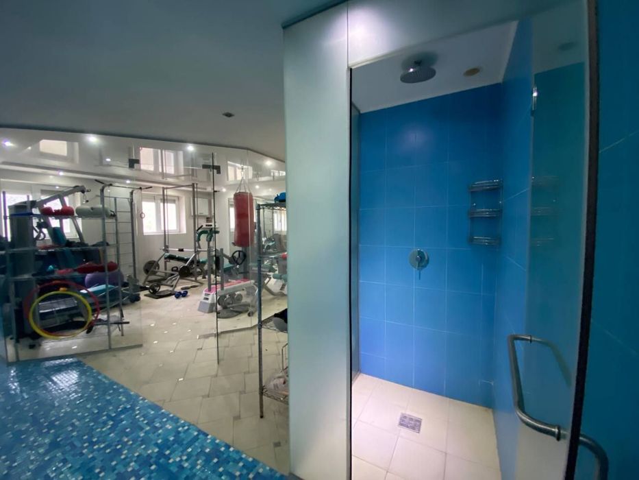 405 м2 під будь-який бізнес ШКОЛИ САДКИ КЛІНІКИ БАНКИ ЛІКАРНІ І ін