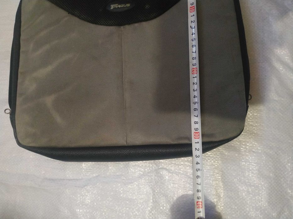 Сумка для ноутбука targus.