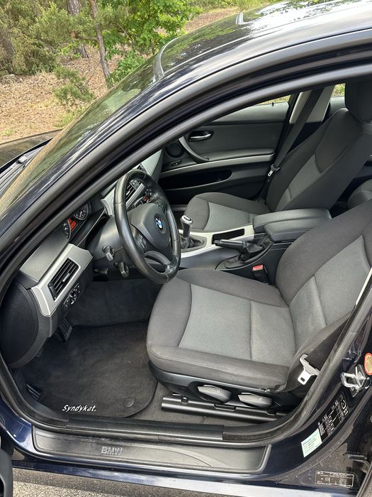 Bmw e90 318d 143km 2007r