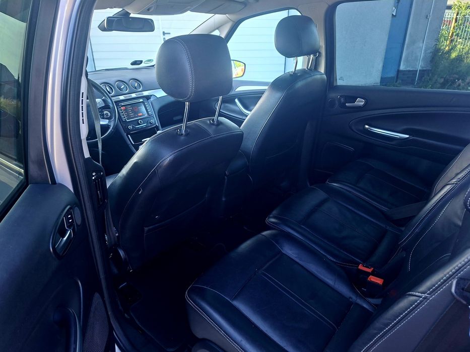 Ford S-MAX 7-osobowy