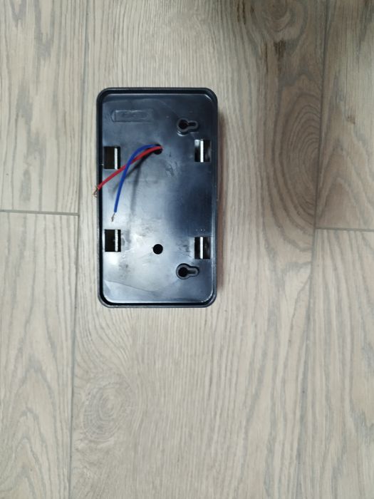 Дзвінок дверний.