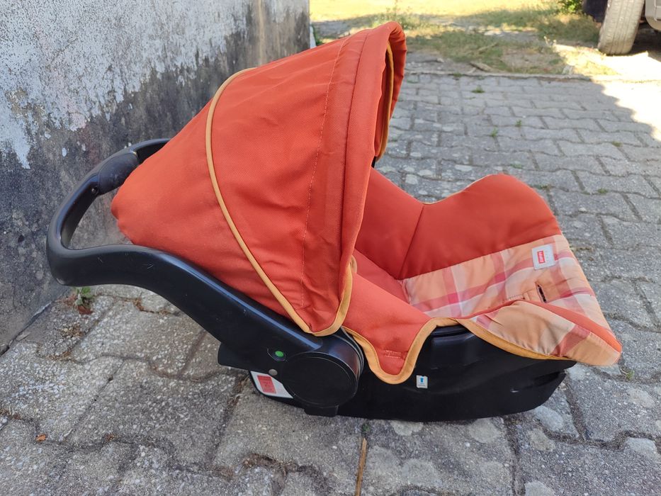 Vendo cadeira / ovo da Zippy