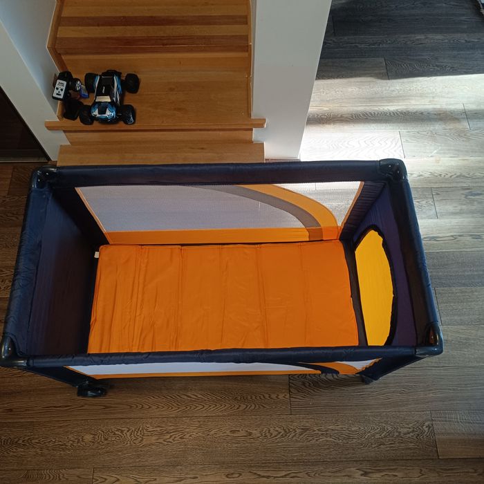 Łóżeczko turystyczne