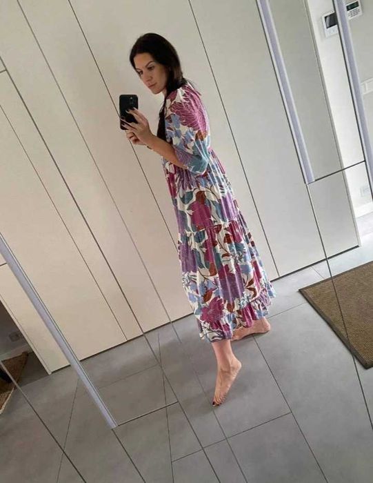długa maxi oversize kolorowa sukienka w kwiaty Boho