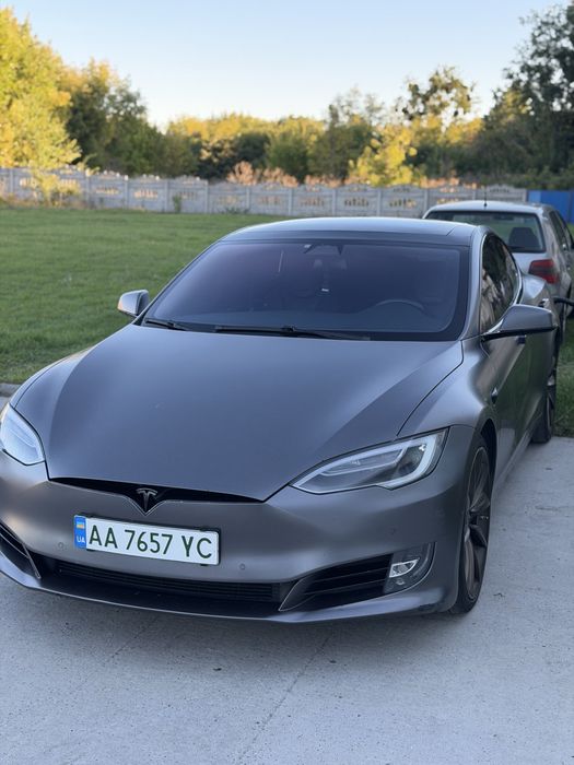 Tesla model s 2017 ЄВРОПА без ДТП