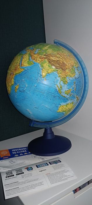 Globe, duży globus interaktywny podświetlany 3D z aplikacją