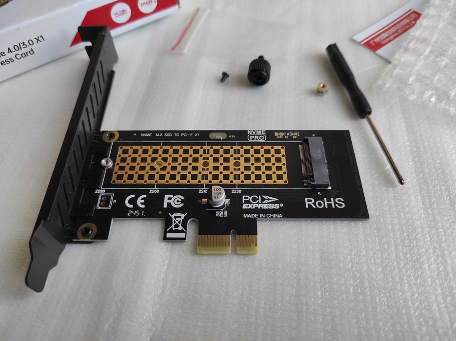 очень качественный брендовый адаптер JEYI M.2 NVMe to PCI-E x1 (PCI-E 4.0 / 3.0)