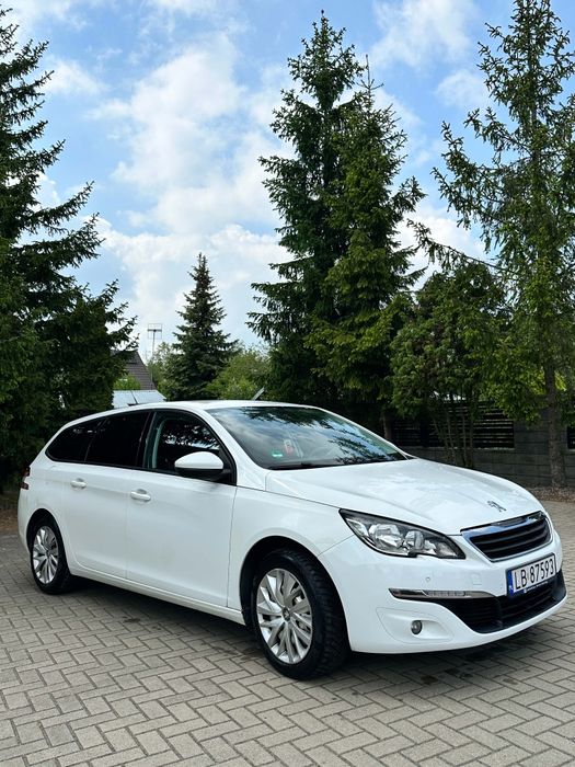 Samochód osobowy kombi Peugeot 308