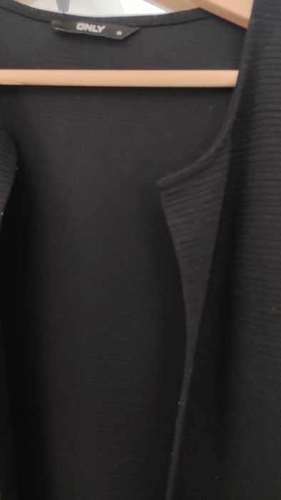 Czarna narzutka Only marynarka