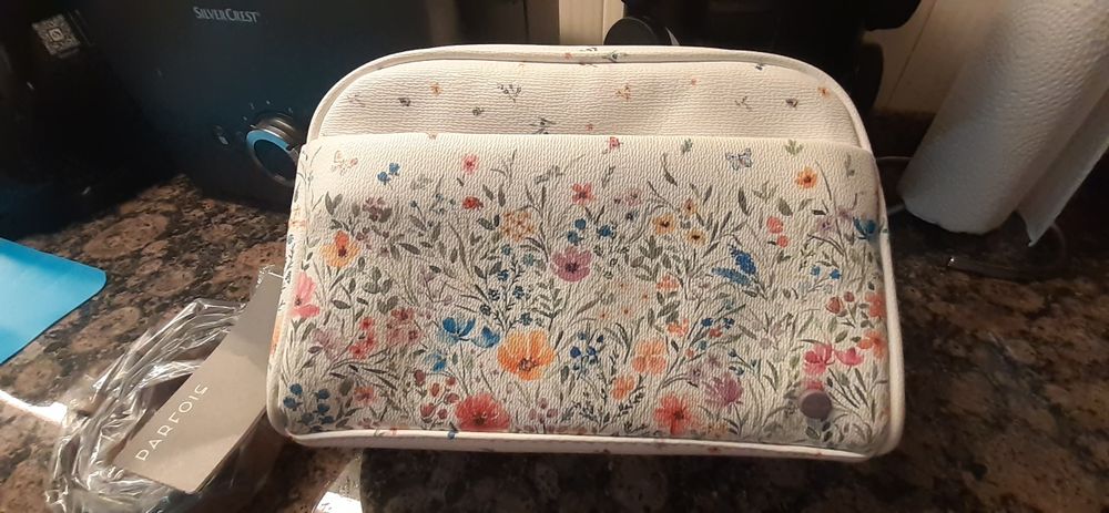 Mala Parfois a estrear. 5€