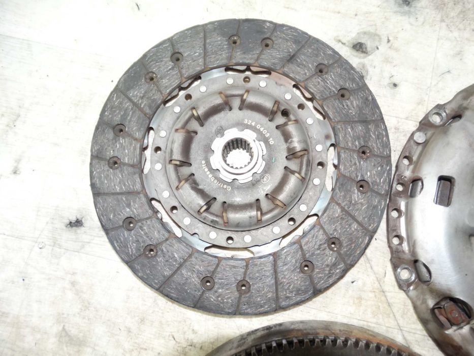 Маховик+комплект зчеплення Opel Zafira B 1.7CDTI