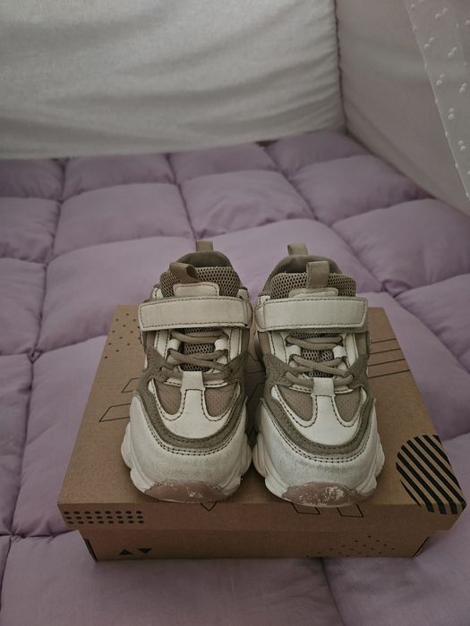 Кросівки дитячі для дівчинки