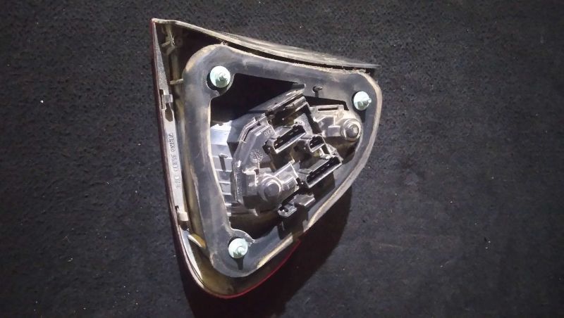 Farolim Stop Esq Seat Leon (1M1)