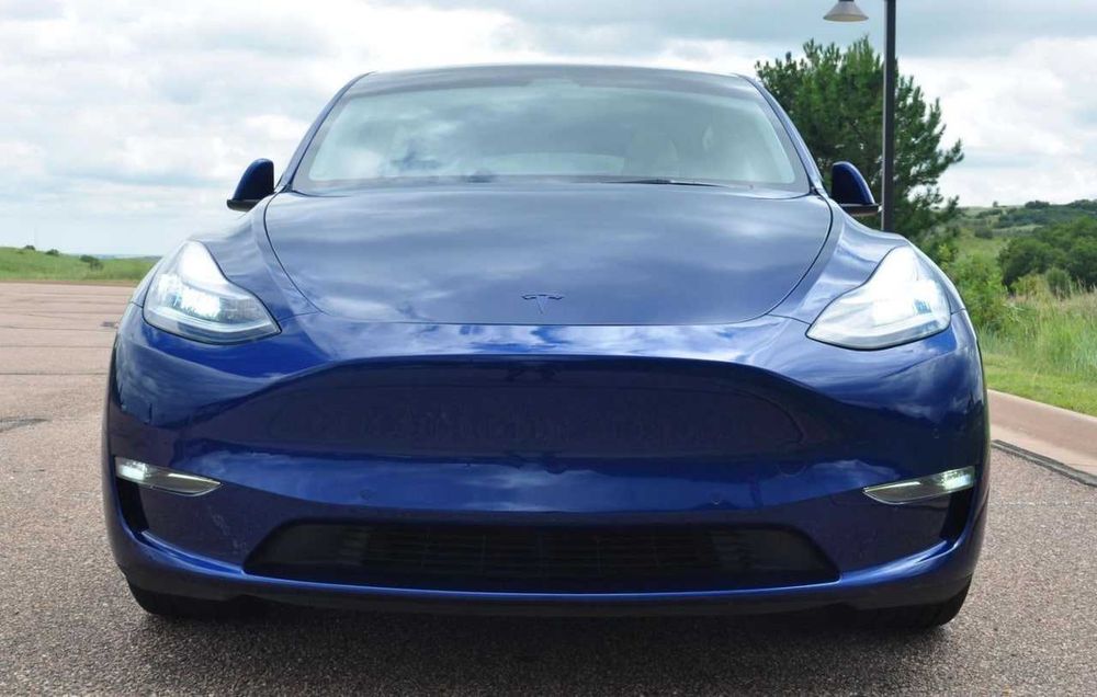Tesla Model Y 2022