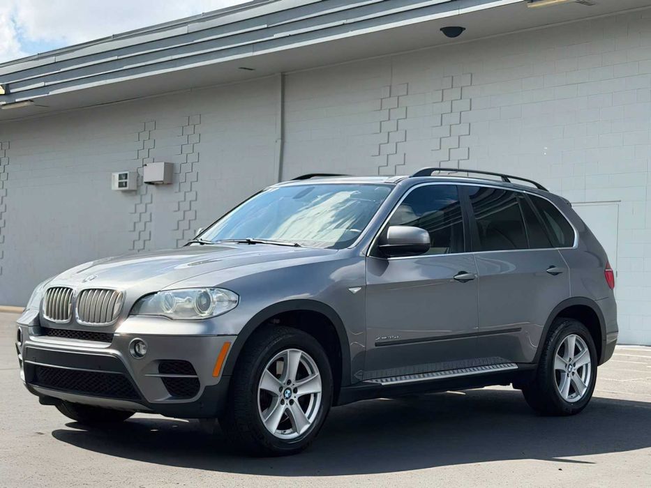 BMW X5 xDrive35d      2013