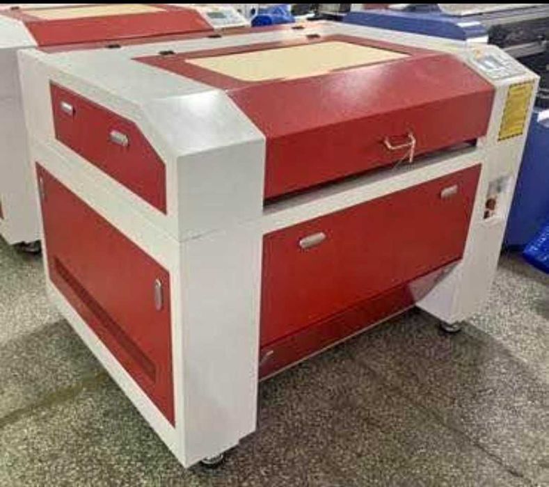 Máquina a laser de CO2 100w