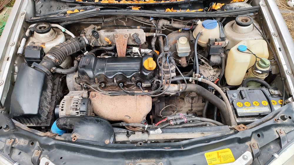 Двигатель CHERY AMULET 2008г.1.6