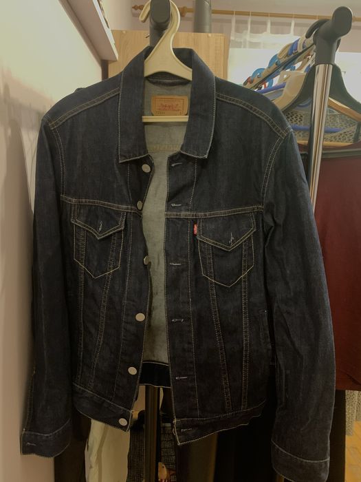 Джинсова куртка levis