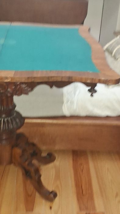 Mesa de jogo portuguesa séc XIX Pau santo estilo Romântico