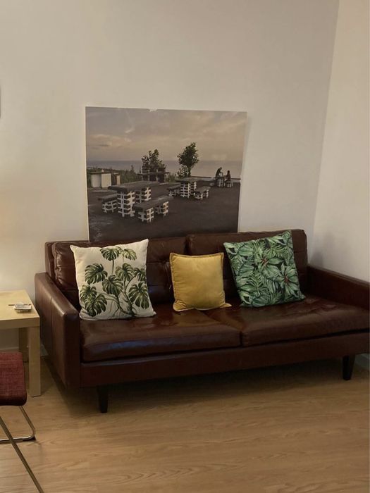 Sofá Antigo em Napa/Pele Lisboa