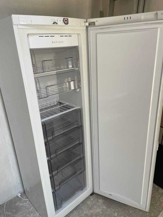 Продам морозильну шафу Gorenje
