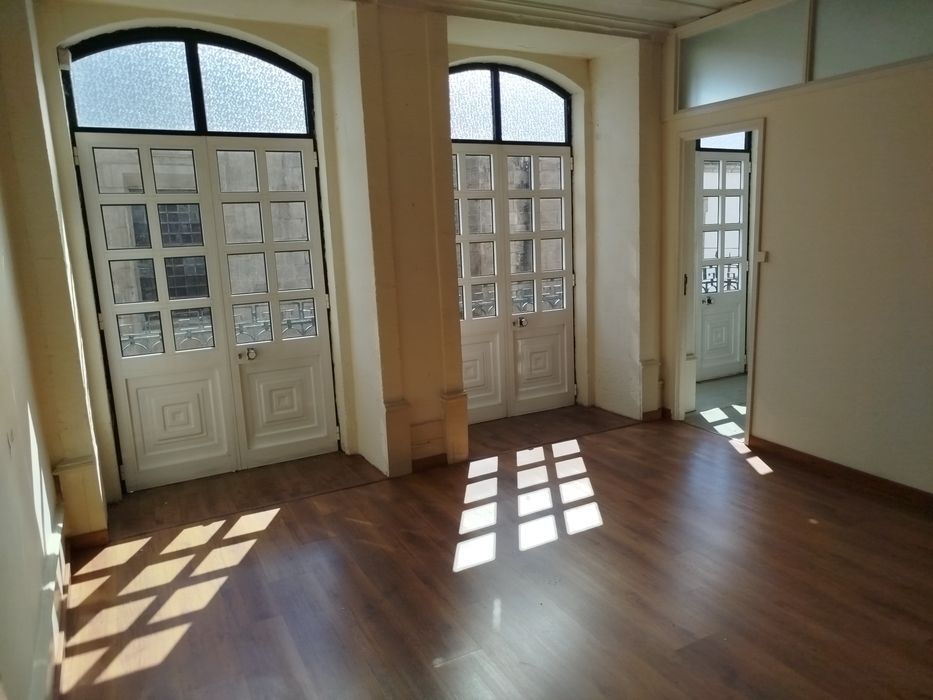 Exclusivo !!! 2 prédios no centro!!