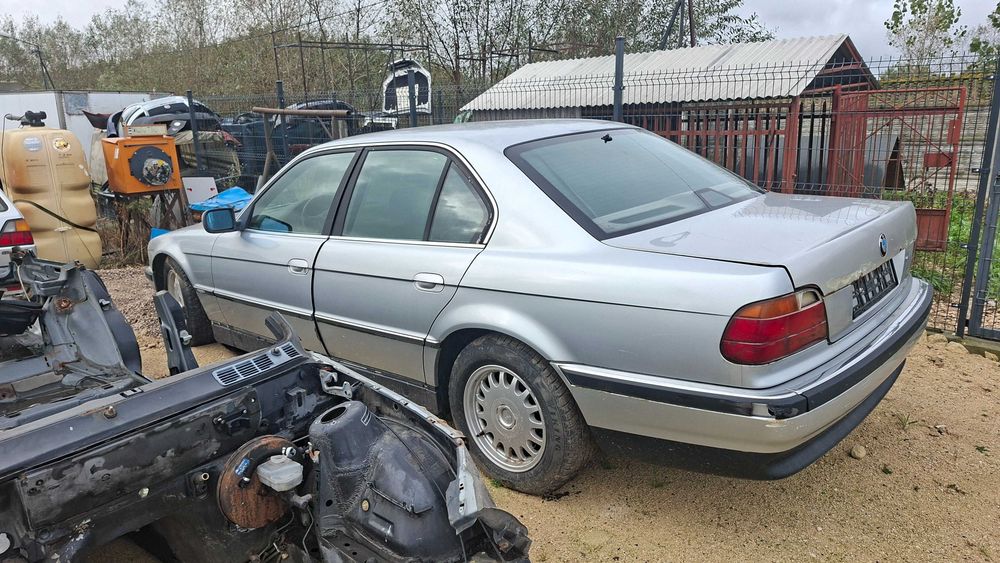 BMW E38 na części