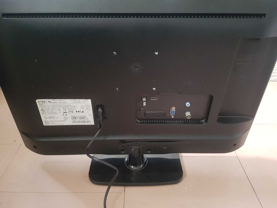 TV PHILIPS  24 PHH410988  z funkcją monitora  . 24 cale . LED .