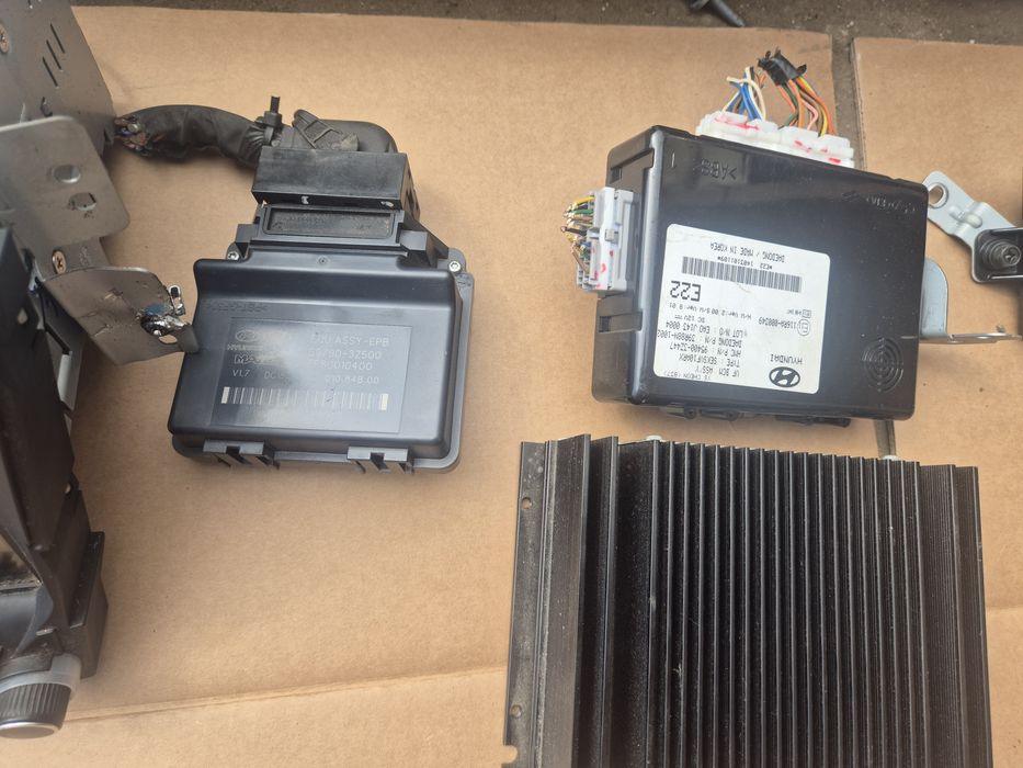 HYUNDAI I40 Wzmacniacz RADIA AUDIO 963703Z101