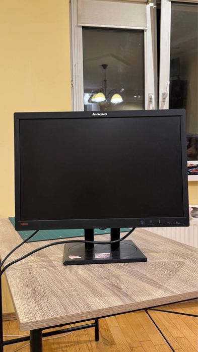 Монітор Lenovo ThinkVision 22”