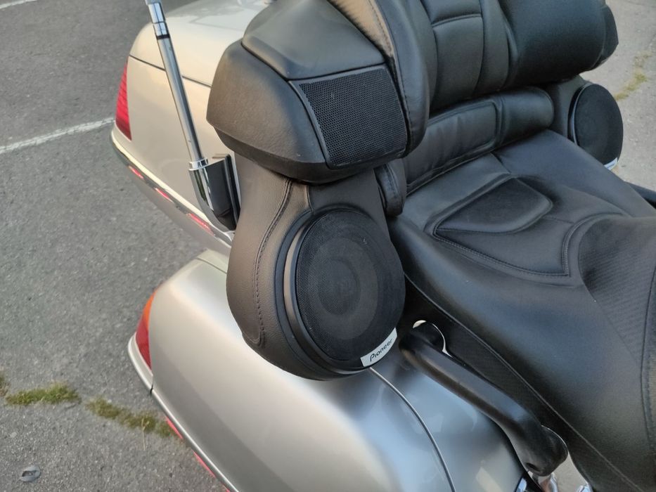 HONDA GOLD WING 1800 , 39000 родного пробега  новая резина Bridgestone