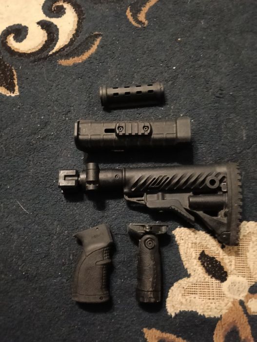 Обвіс на АК в повному комплекті.