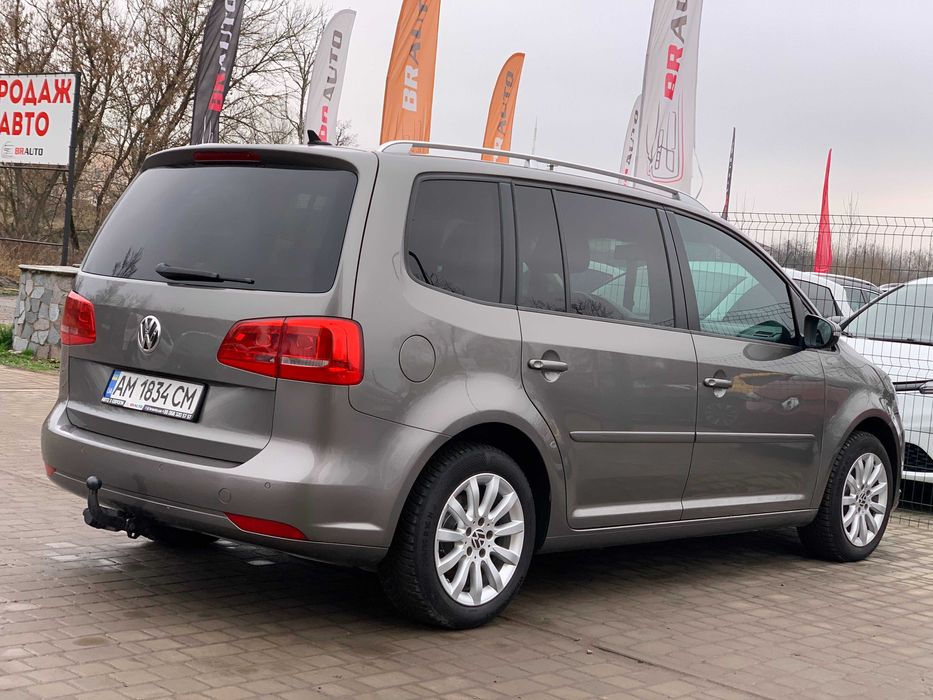 Volkswagen Touran 2011