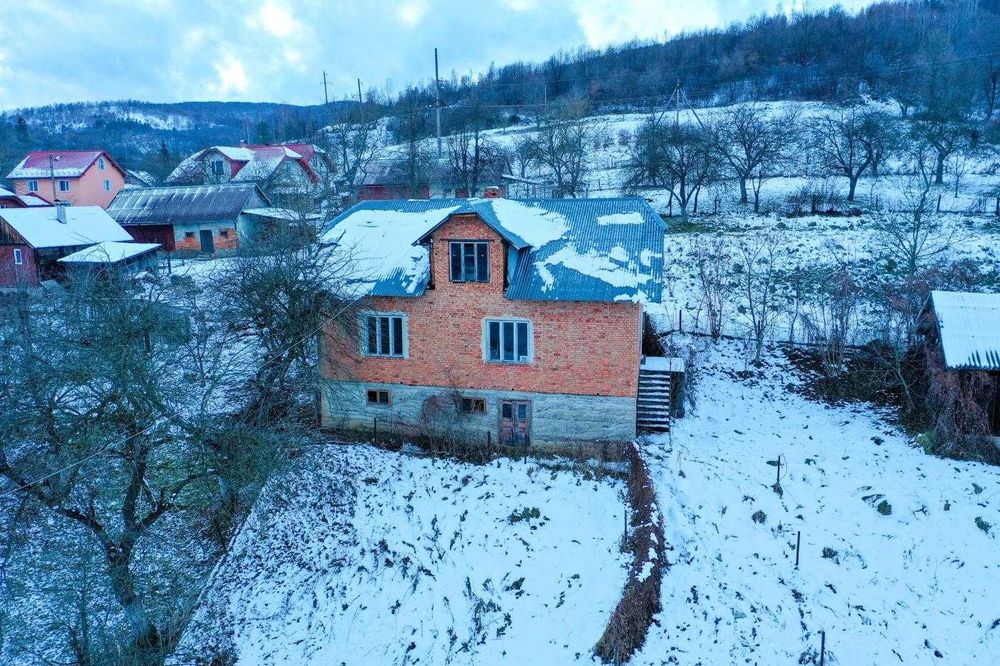 Продаж цегляний будинок Нижнє Синьовидне