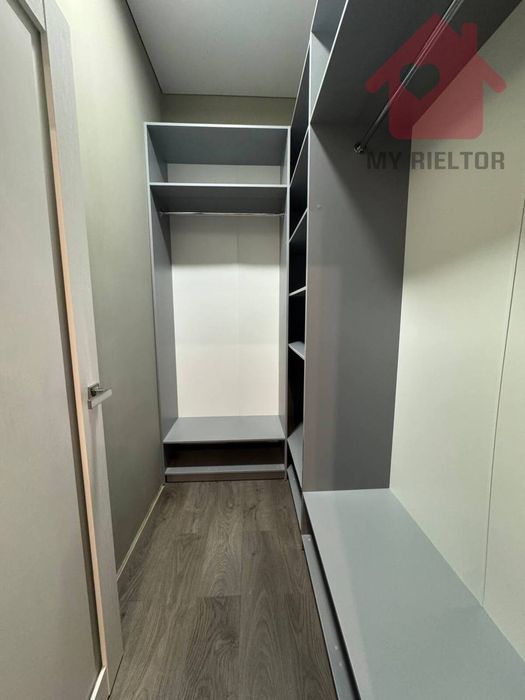 Продаж котеджу з сучасним дизайнерським ремонтом!