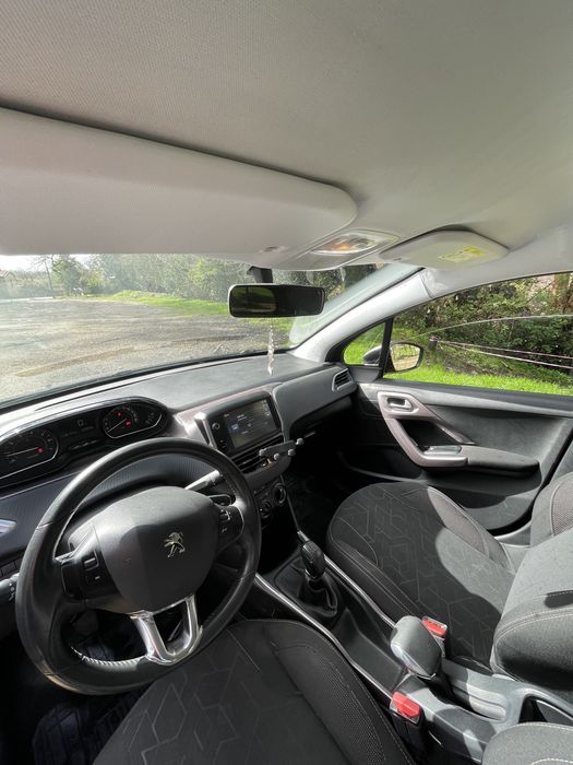 Peugeot 2008 1.2 PureTech – 2014 | 116.000 km