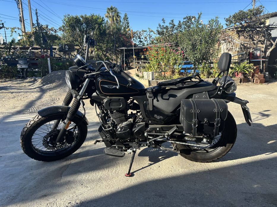 Moto Macbor Rockster 125