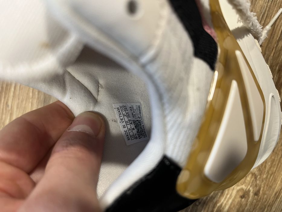 Кросівки Adidas ZX Wavian x Disney Bambi Нові.  Розмір 42(26,5 см.)