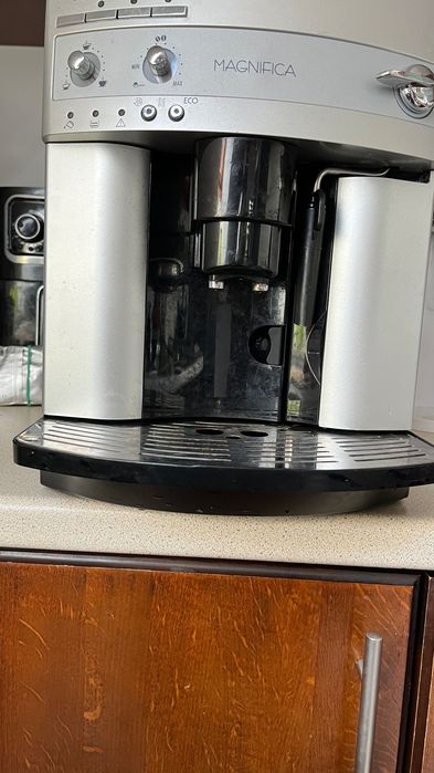 Ekspress do kawy DELonghi  ESAM 3200.S